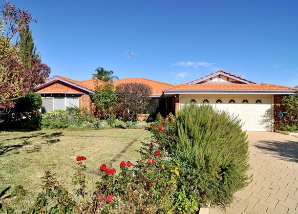 4 Osprey Close, Halls Head WA 6210