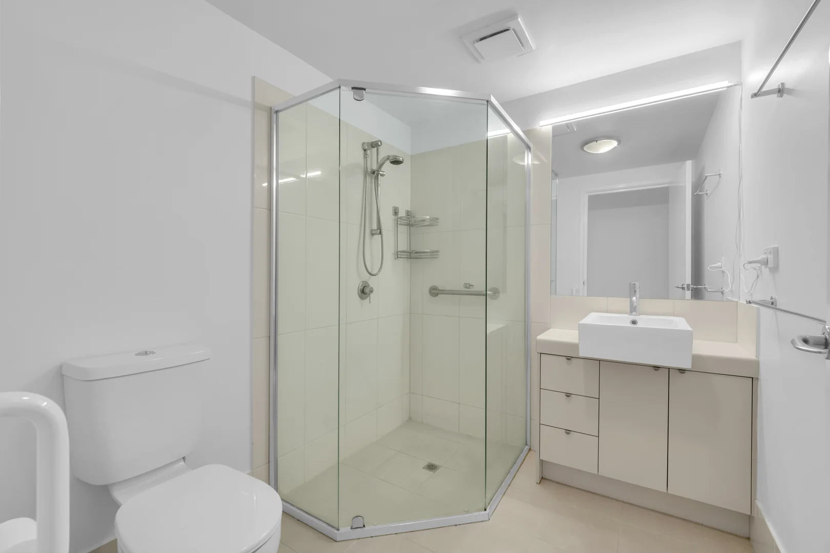 Additional image 15 of 3/23 Playfield Street, Chermside QLD 4032