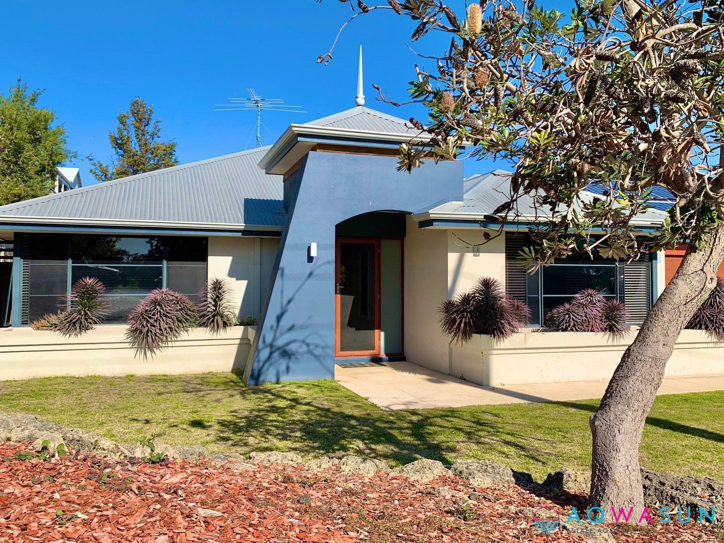 4 bedrooms House in 4 Penson Place SINGLETON WA, 6175