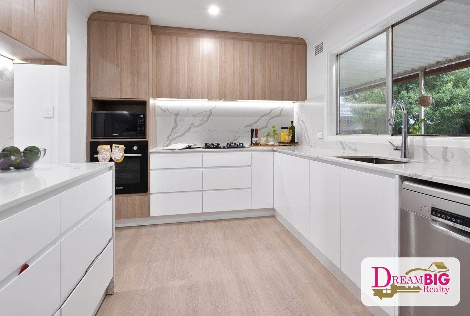 3 bedrooms House in 31 Rudolf Road SEVEN HILLS NSW, 2147