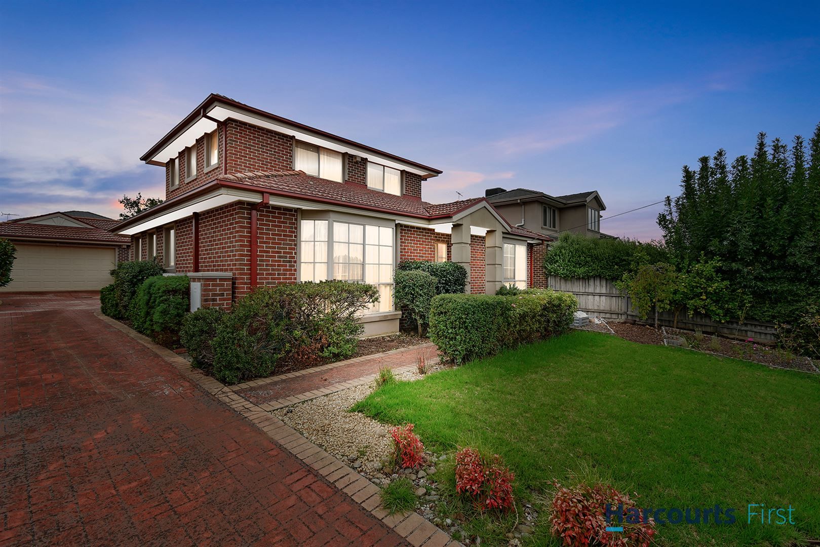 3 bedrooms Townhouse in 1/43 Albert Street MOUNT WAVERLEY VIC, 3149