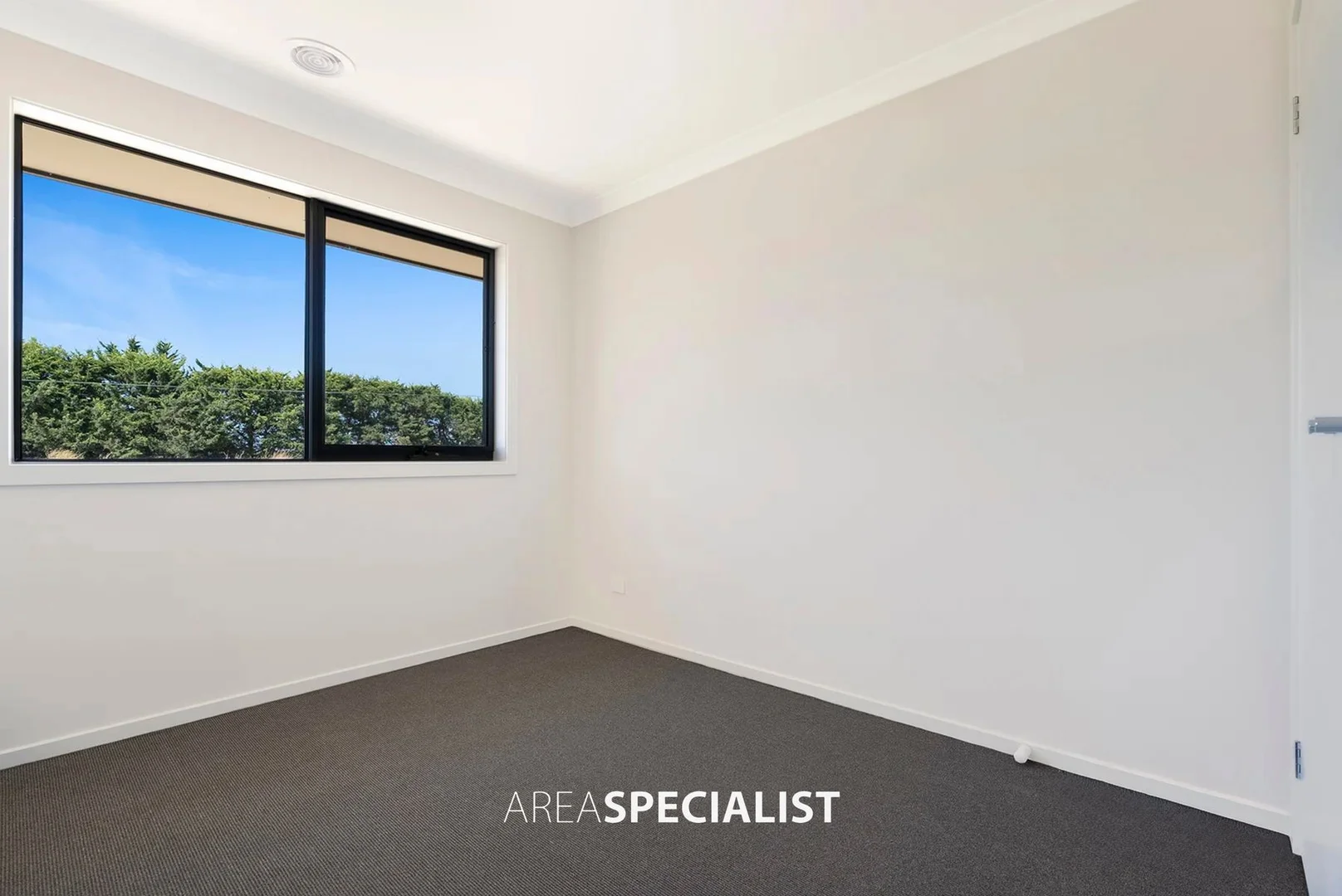 Additional image 8 of 47 Patrobas Loop, Cranbourne East VIC 3977