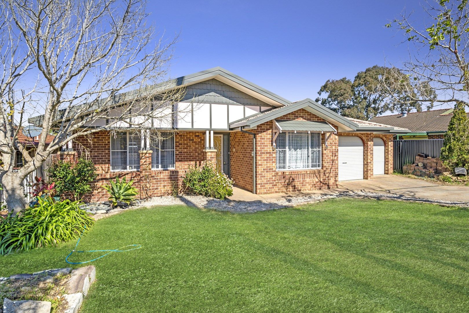 4 bedrooms House in 110 Roper Road BLUE HAVEN NSW, 2262