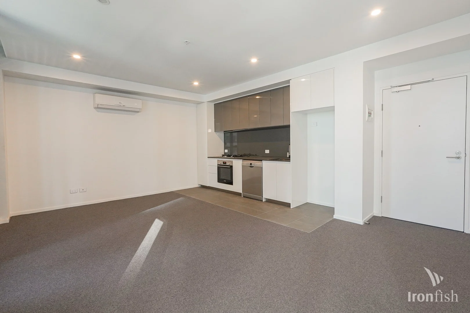 408E/1 Hallenstein Street, Footscray VIC 3011