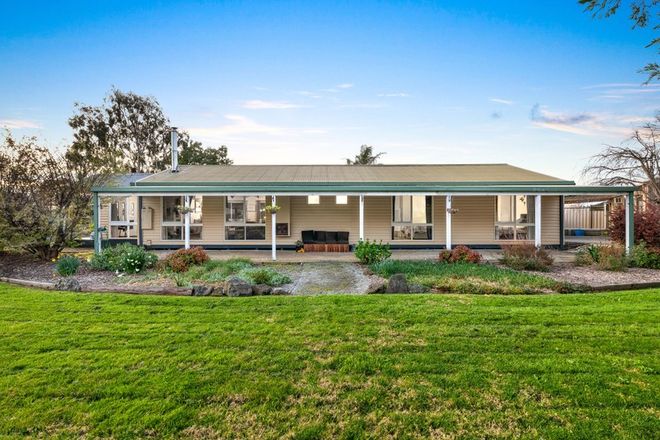 Picture of 43 Bayview Road, TOORADIN VIC 3980