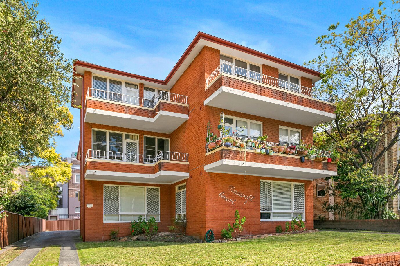 3/33 Gladstone Street, Kogarah NSW 2217 Apartment For Rent 590