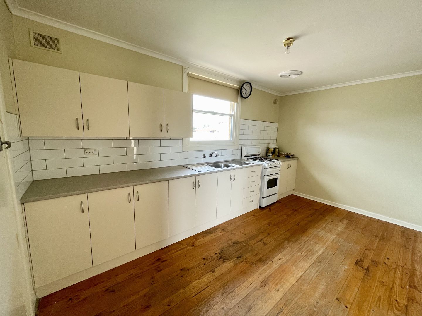 12 Thomas Street, Whyalla Stuart SA 5608 - House For Rent | Domain