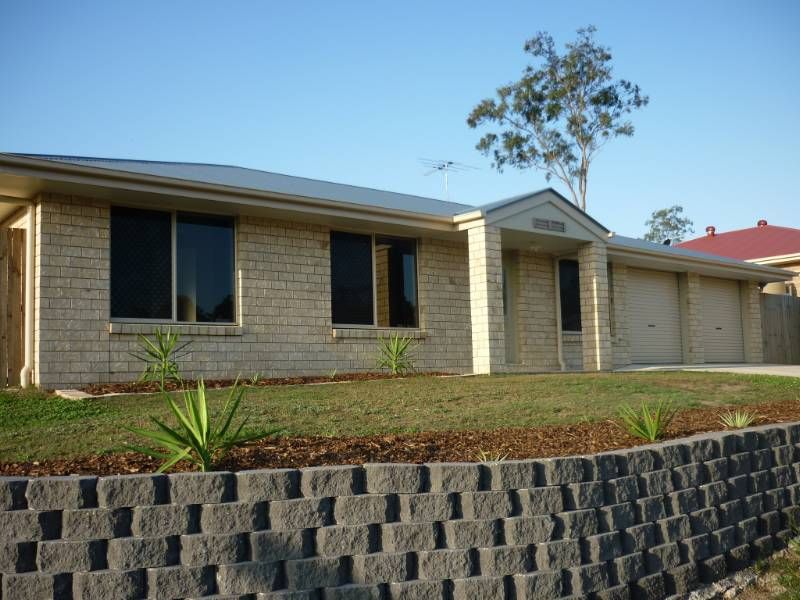 4 bedrooms House in 2 Jenny McMahon Court GOODNA QLD, 4300