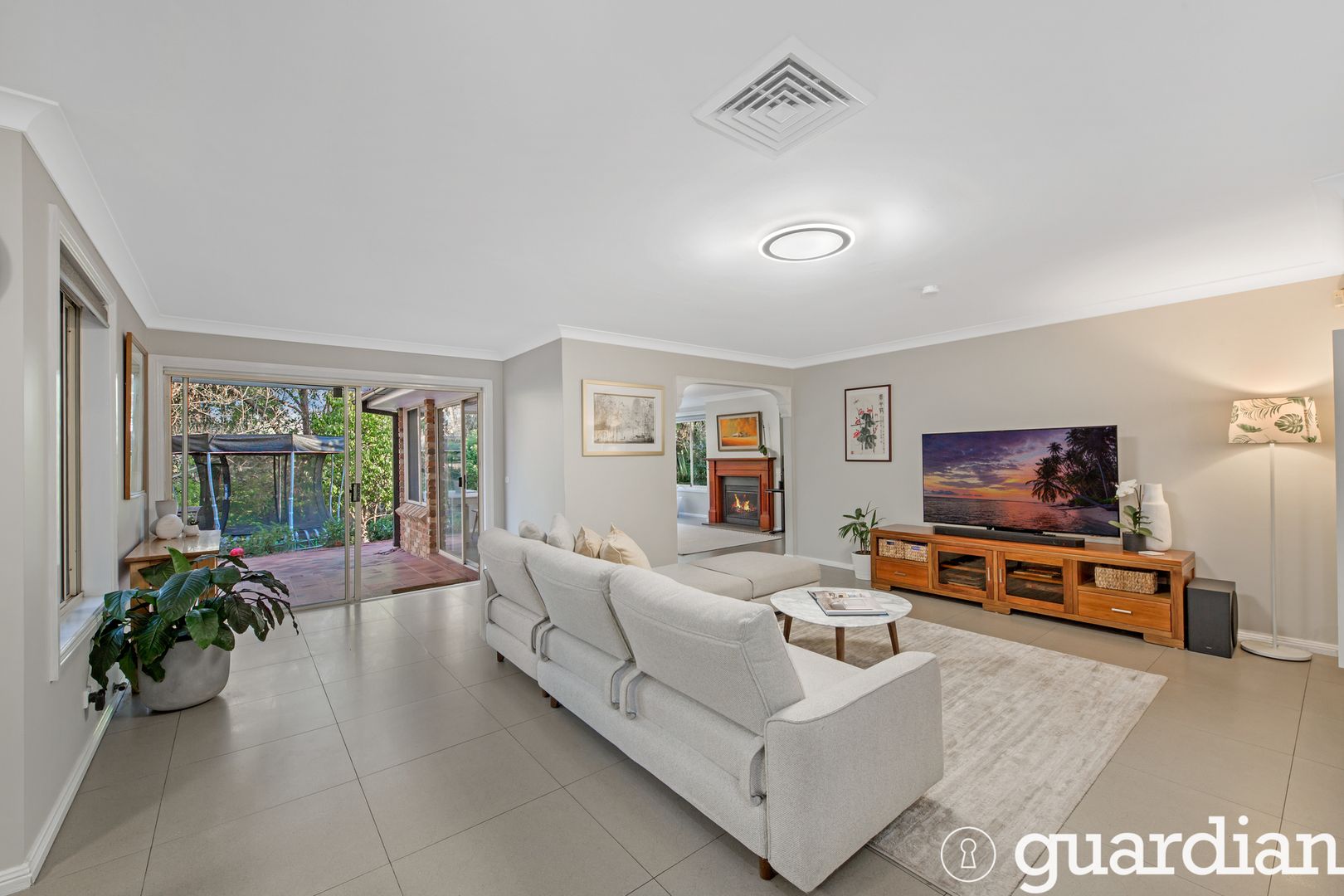 12 Badenoch Avenue, Glenhaven NSW 2156, Image 2