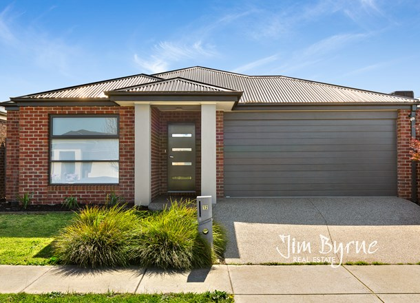 12 Campaspe Street, Clyde North VIC 3978