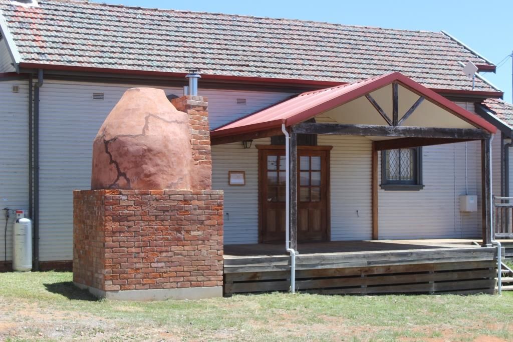 52 Cobborah Street, Dunedoo NSW 2844, Image 2