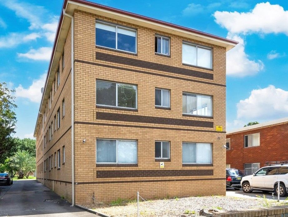 2 bedrooms Apartment / Unit / Flat in 4/30 Railway Parade FAIRFIELD NSW, 2165
