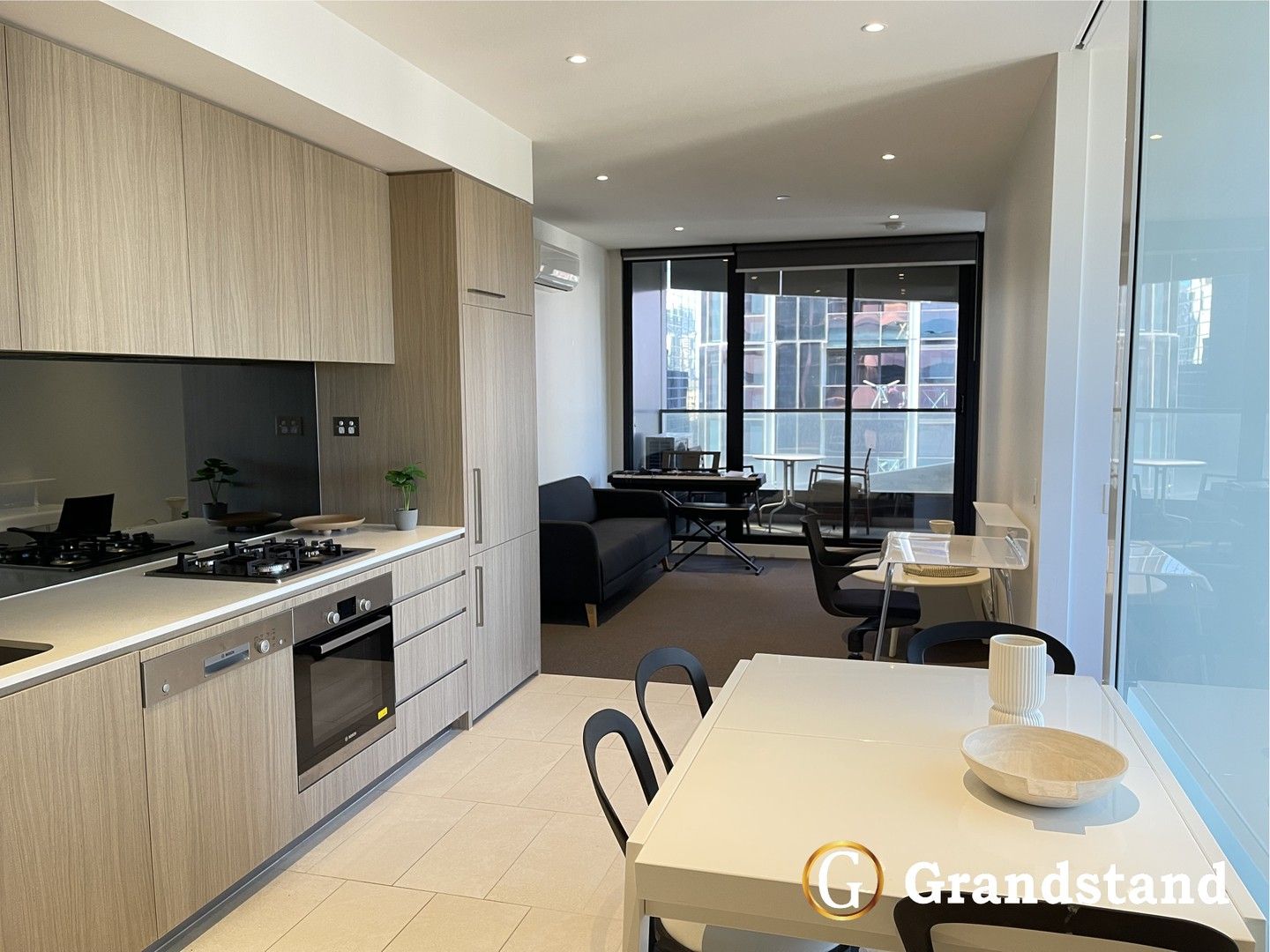 2 bedrooms Apartment / Unit / Flat in 2412/120 A'Beckett St MELBOURNE VIC, 3000