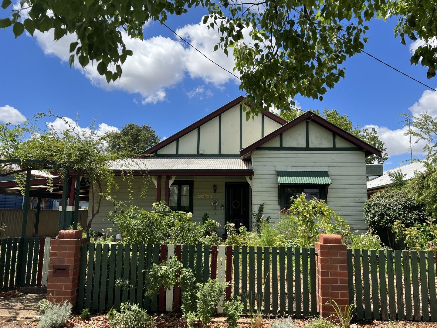 4 bedrooms House in 74 Gipps Street DUBBO NSW, 2830