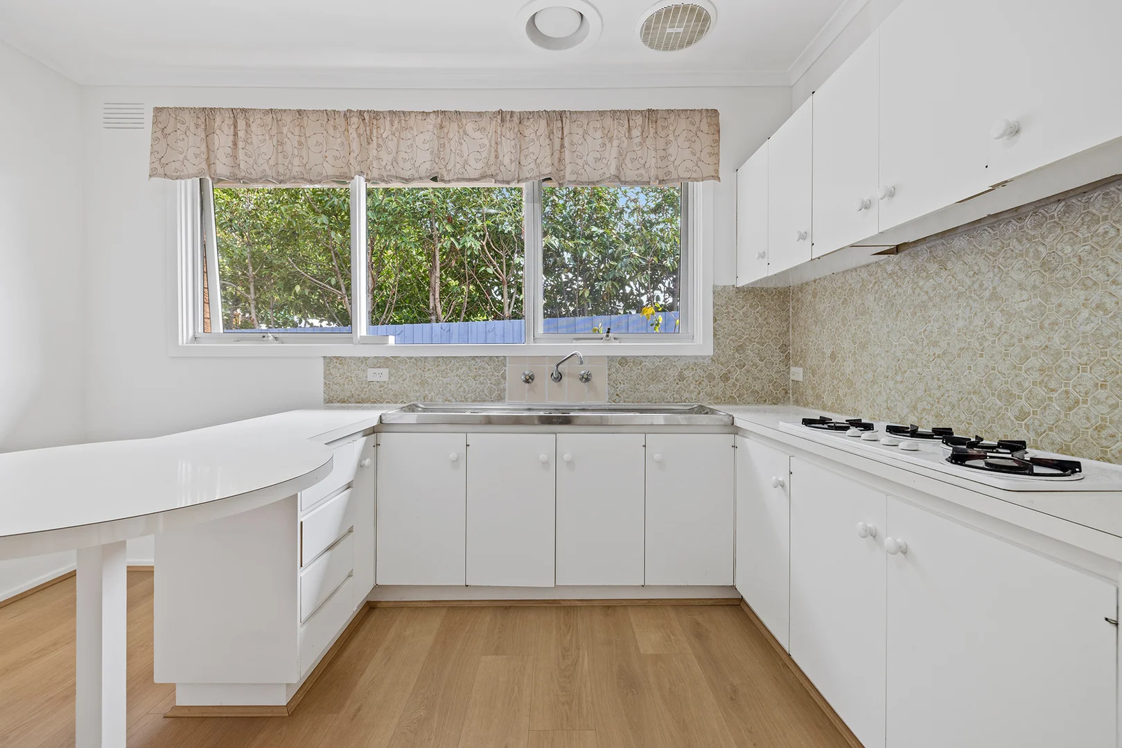 Additional image 5 of 7/5 Hiddleston Avenue, Box Hill South VIC 3128