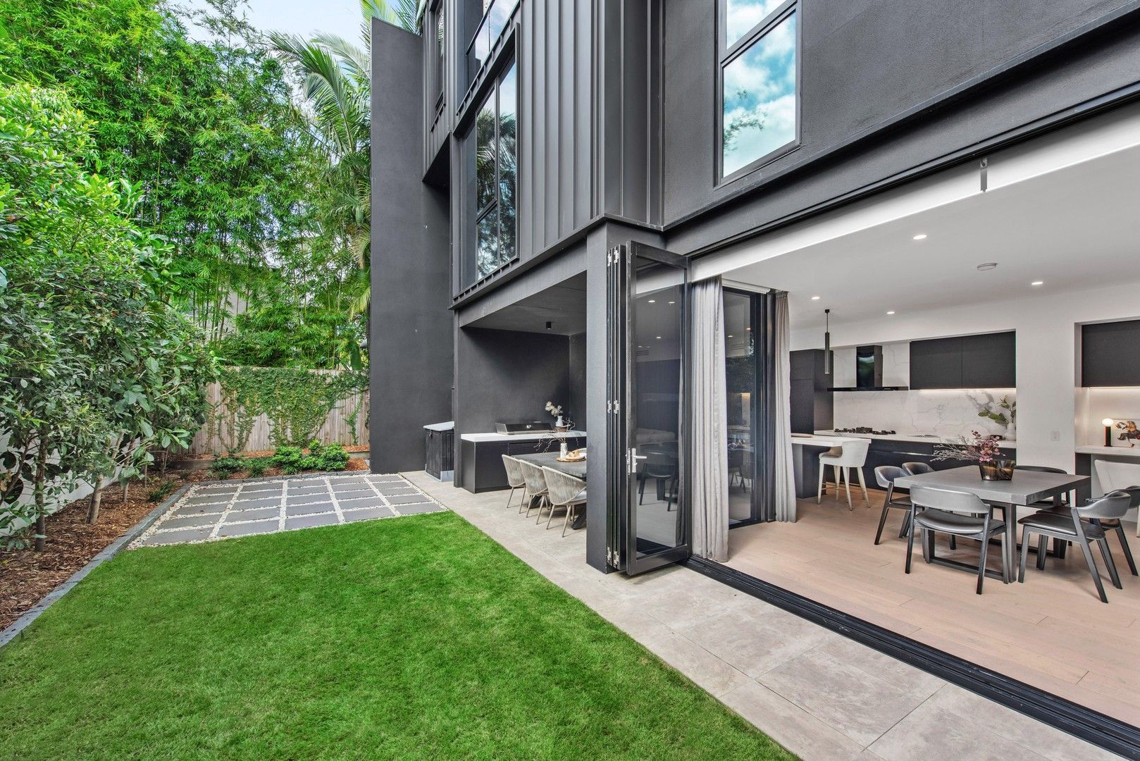 11/55 Oxlade Drive, New Farm QLD 4005 Domain
