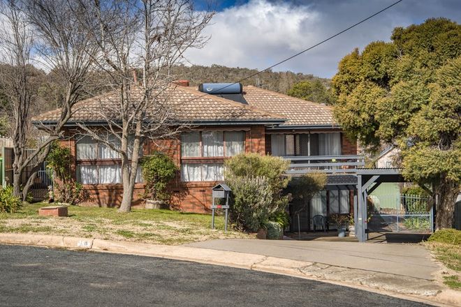 Picture of 18 Carwoola Place, QUEANBEYAN EAST NSW 2620