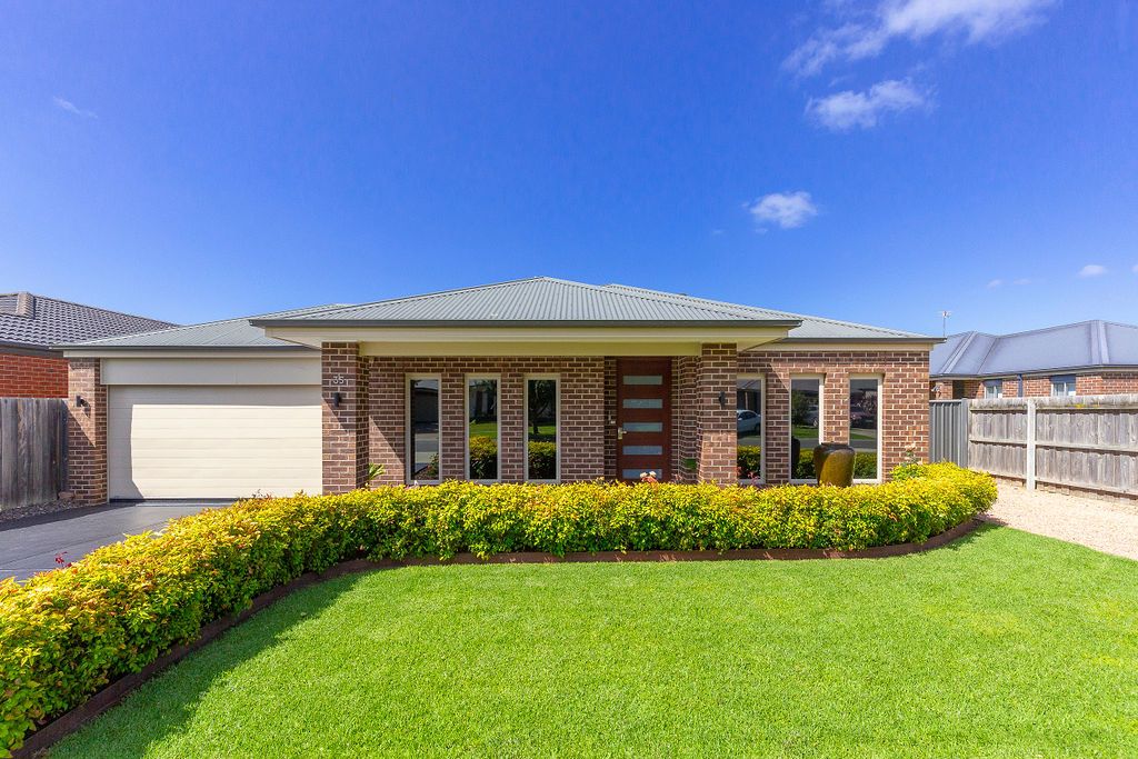 35 GLEBE Drive, Sale VIC 3850, Image 0