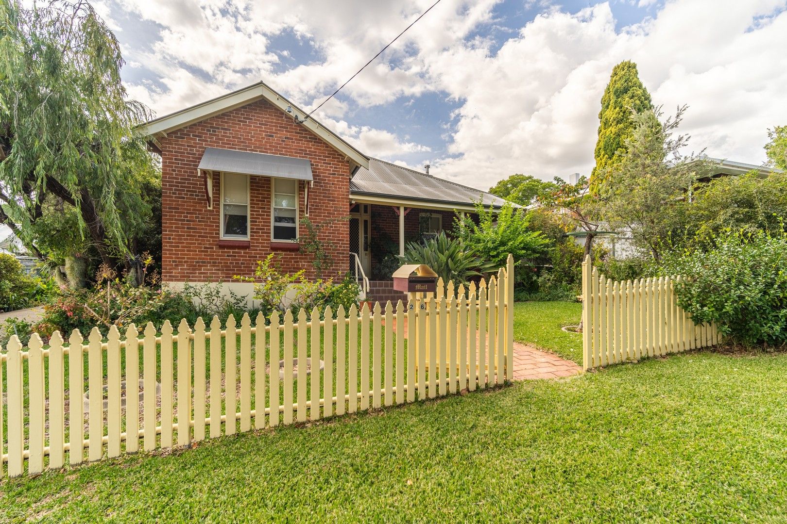 26 Upper Street, Tamworth NSW 2340, Image 0