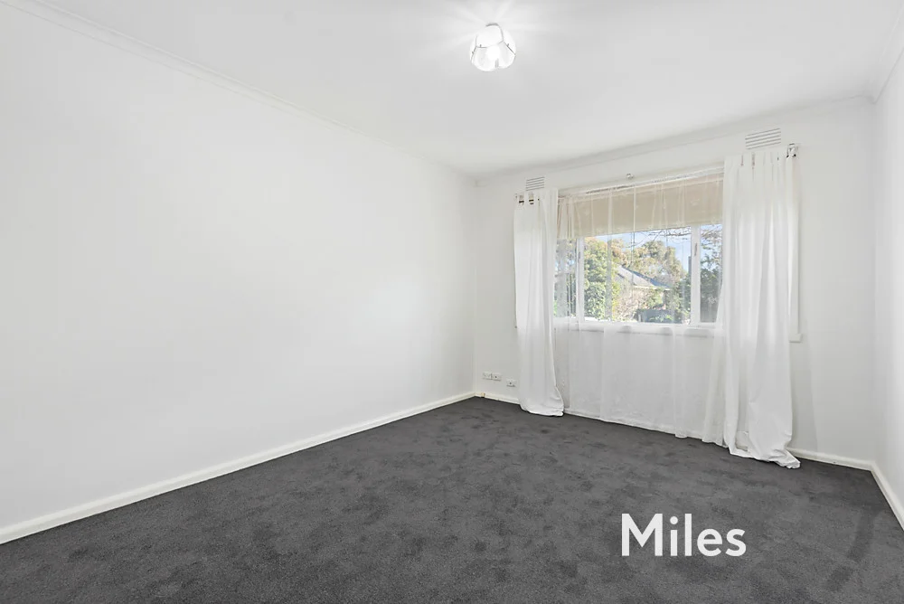 Additional image 4 of 5/16 Elphin Street, Ivanhoe VIC 3079