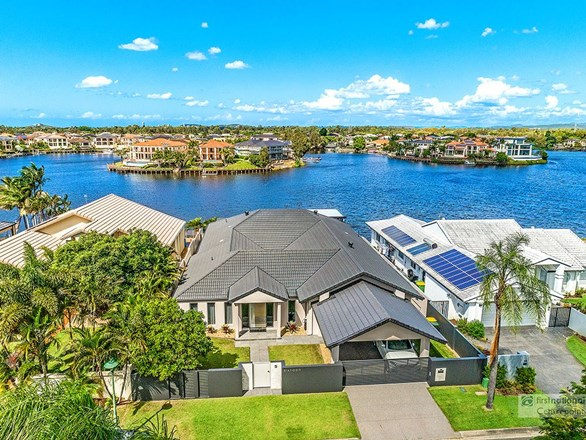16 Montevideo Drive, Clear Island Waters QLD 4226