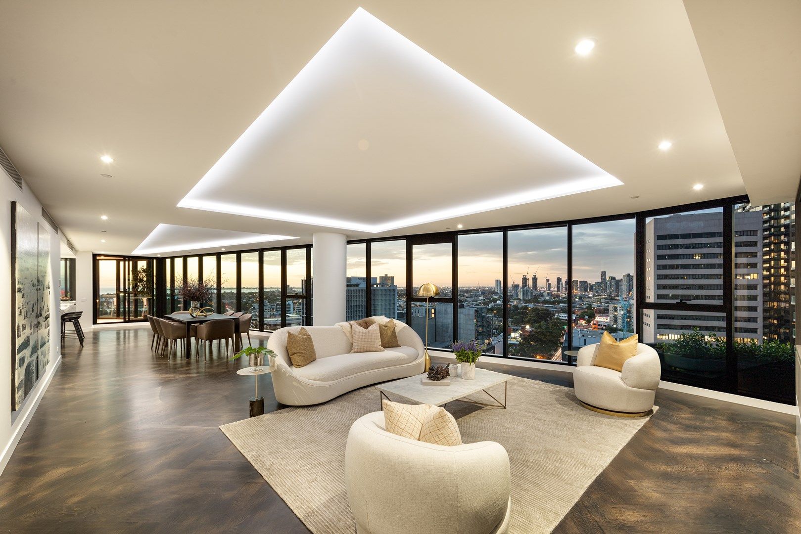 1701/8 Bowen Crescent, Melbourne VIC 3000 Domain