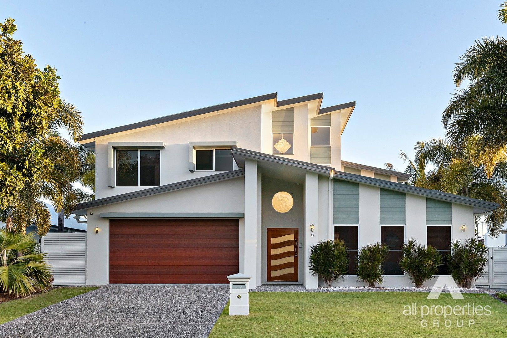 4 bedrooms House in 13 Marina Parade JACOBS WELL QLD, 4208