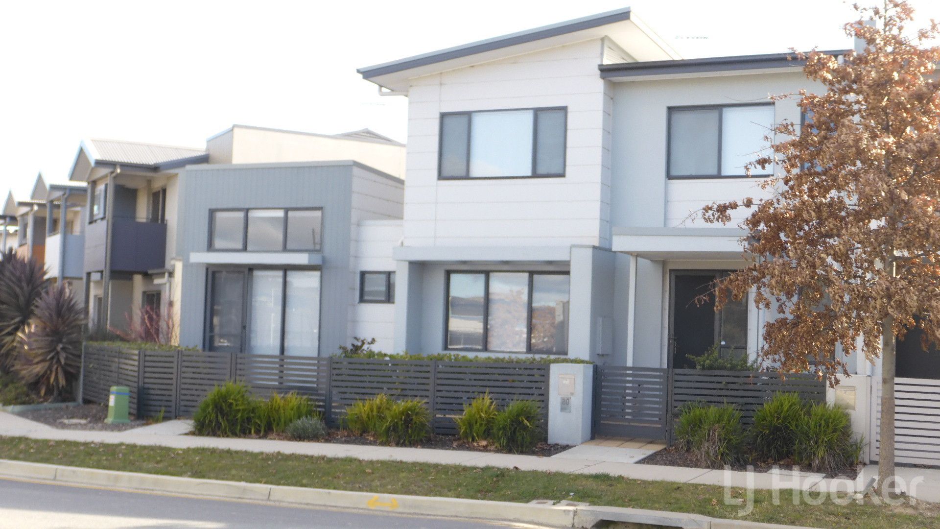 4 bedrooms Terrace in 80 Caragh Avenue GOOGONG NSW, 2620