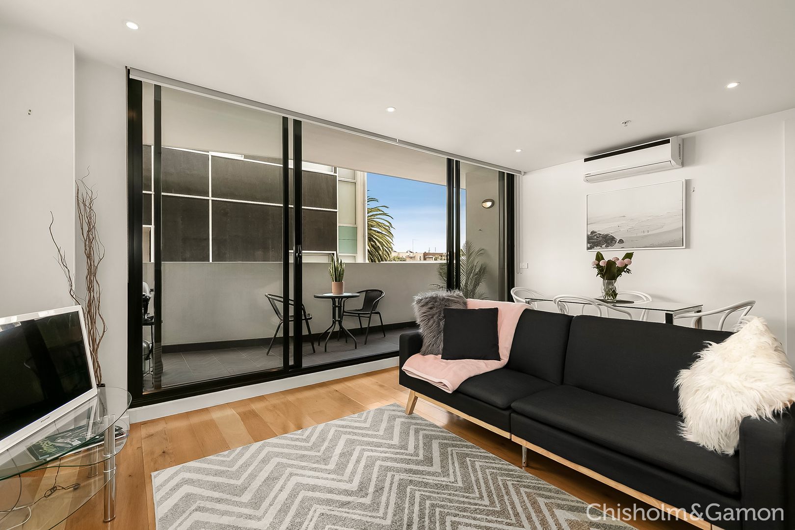 107/77 Nott Street, Port Melbourne VIC 3207, Image 2