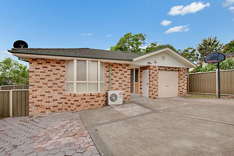 2/24 Colonial Street, Campbelltown NSW 2560, Image 1
