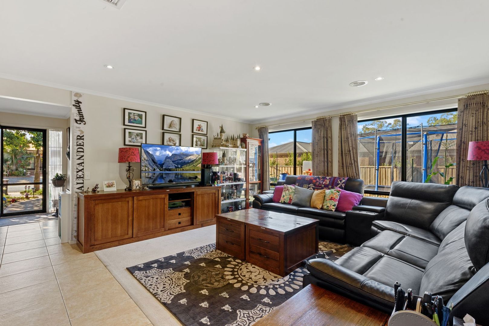 17 Bassett Drive, Strathfieldsaye VIC 3551, Image 2