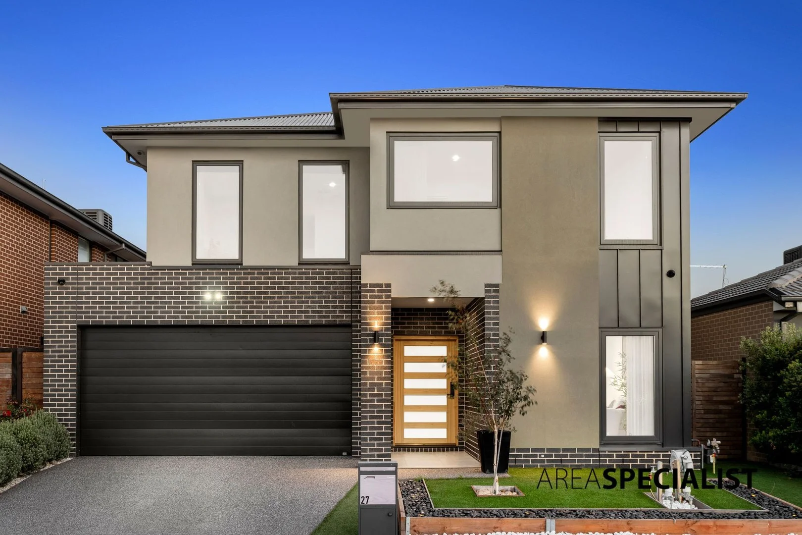 27 Dolomite Boulevard, Clyde North VIC 3978