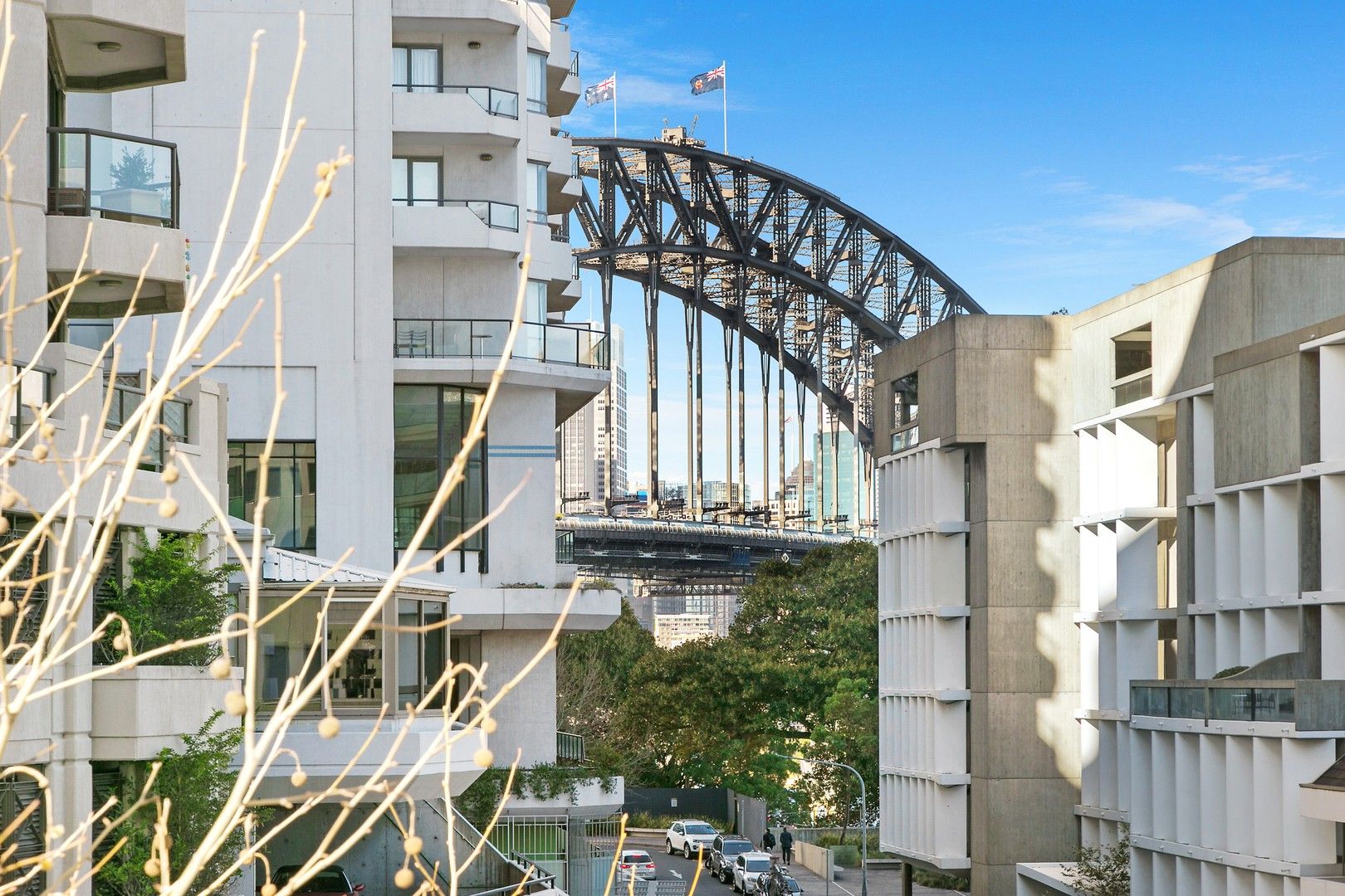 1 bedrooms Apartment / Unit / Flat in 609/8 Glen Street MILSONS POINT NSW, 2061