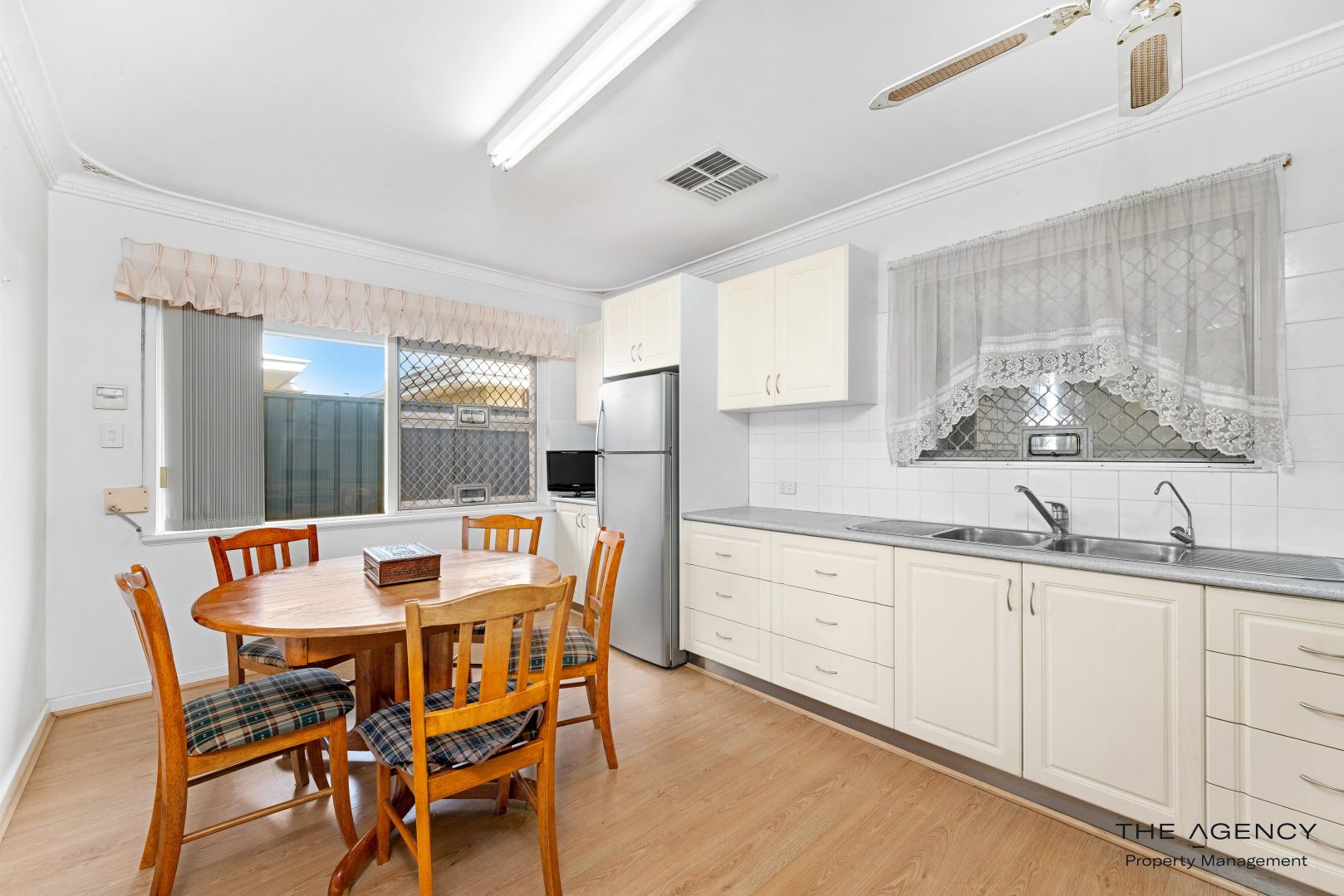 79 Renou Street, East Cannington WA 6107 House For Rent 550 Domain