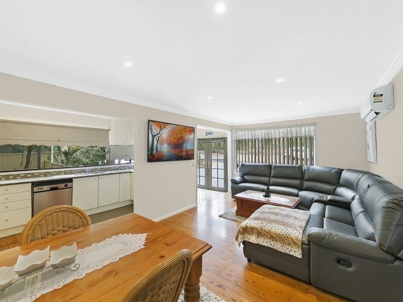 10 Griffiths Street, Mannering Park NSW 2259, Image 1