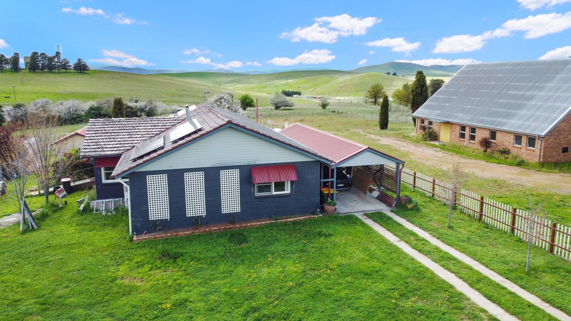 9 Cosgrove Street, Adaminaby NSW 2629 Domain