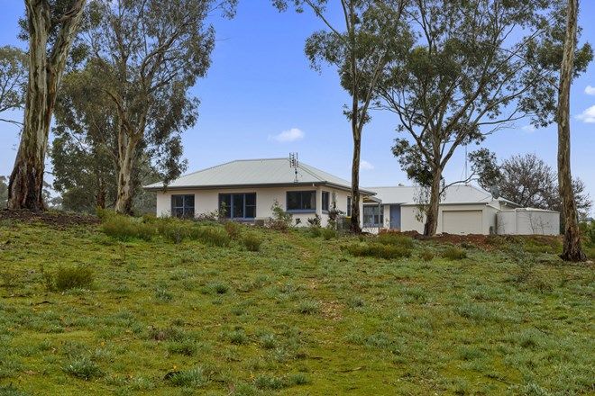 Picture of 69 Ridge Street, WEDDERBURN VIC 3518