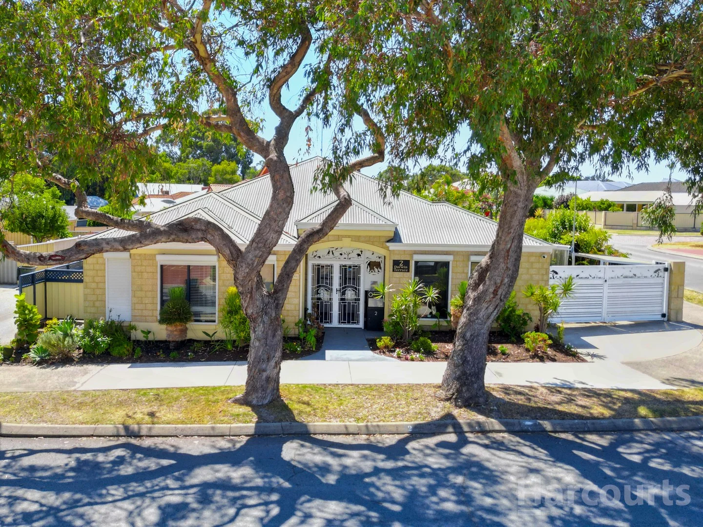 2 Darwin Terrace, Dudley Park WA 6210