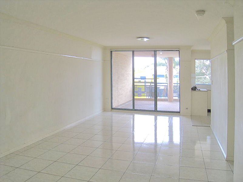 2 bedrooms Apartment / Unit / Flat in 23 //60 Cowper Street GRANVILLE NSW, 2142