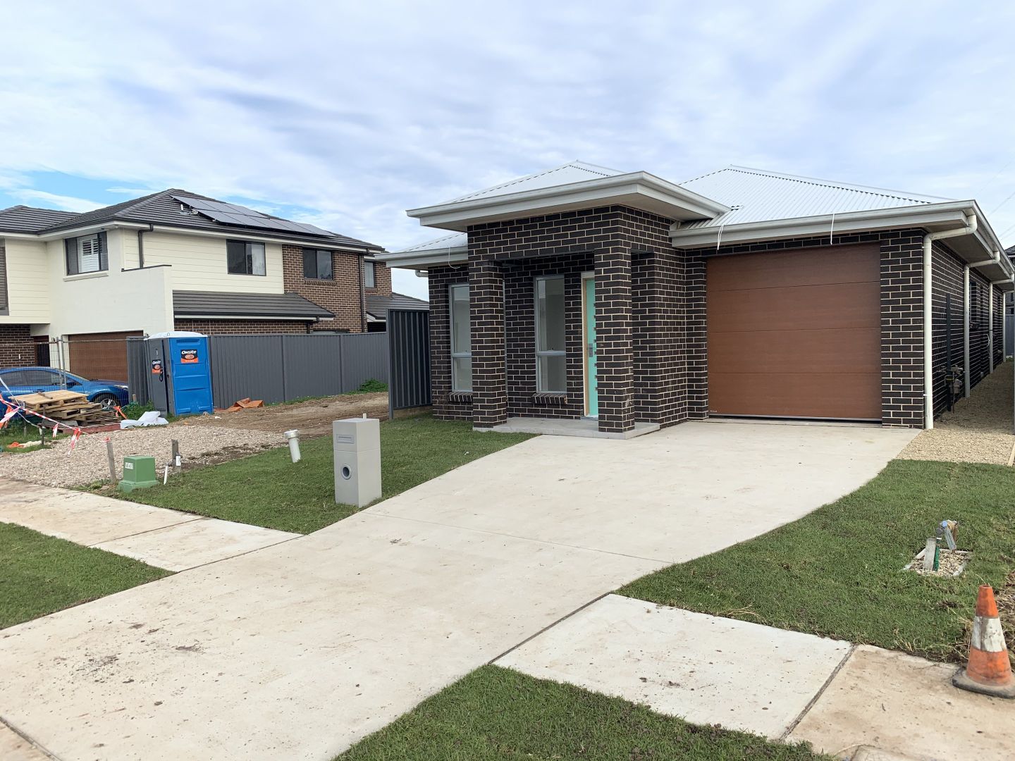 7B Limelight Circuit, Gregory Hills NSW 2557