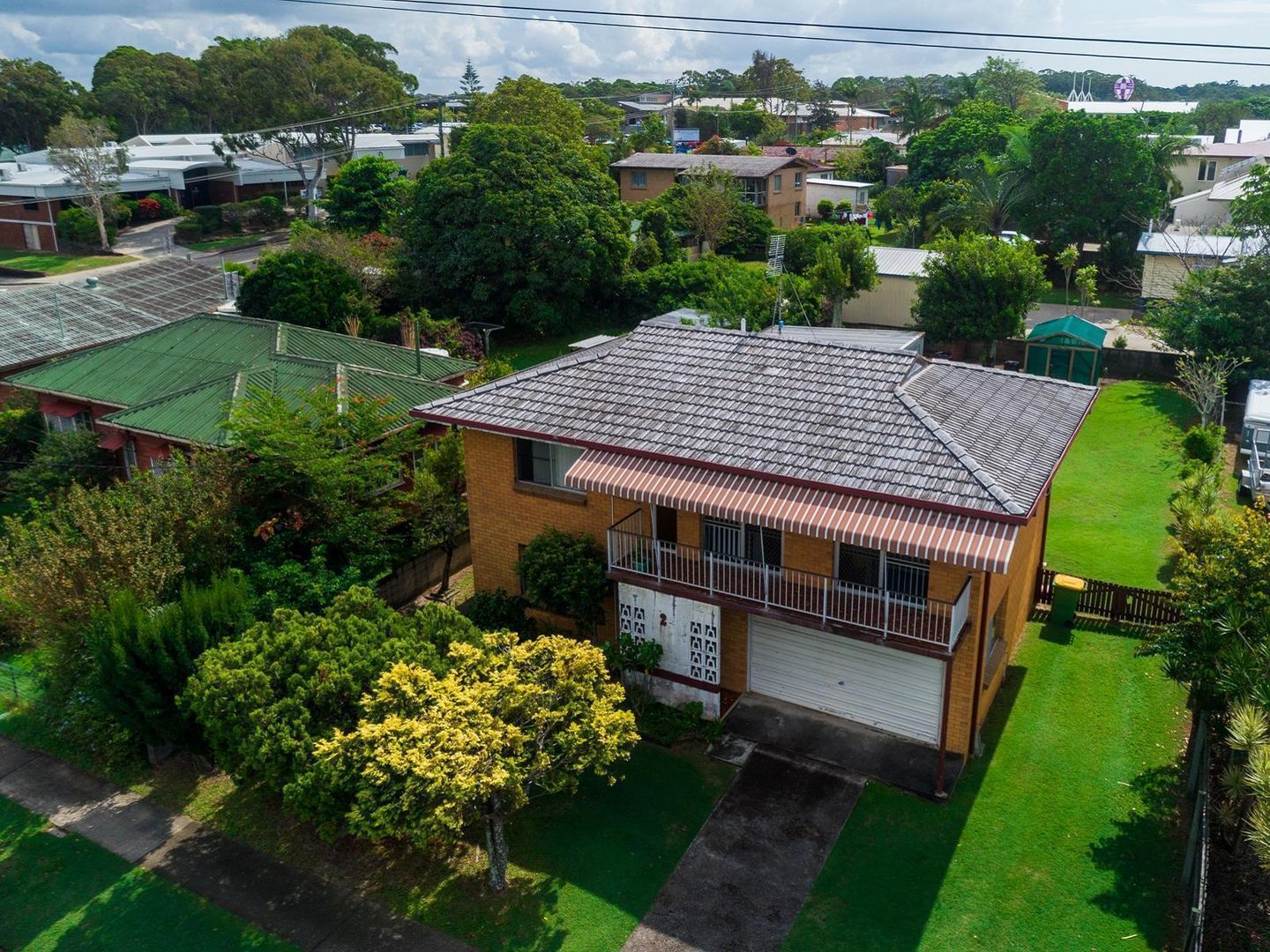 27 Mayes Avenue, Caloundra QLD 4551, Image 2