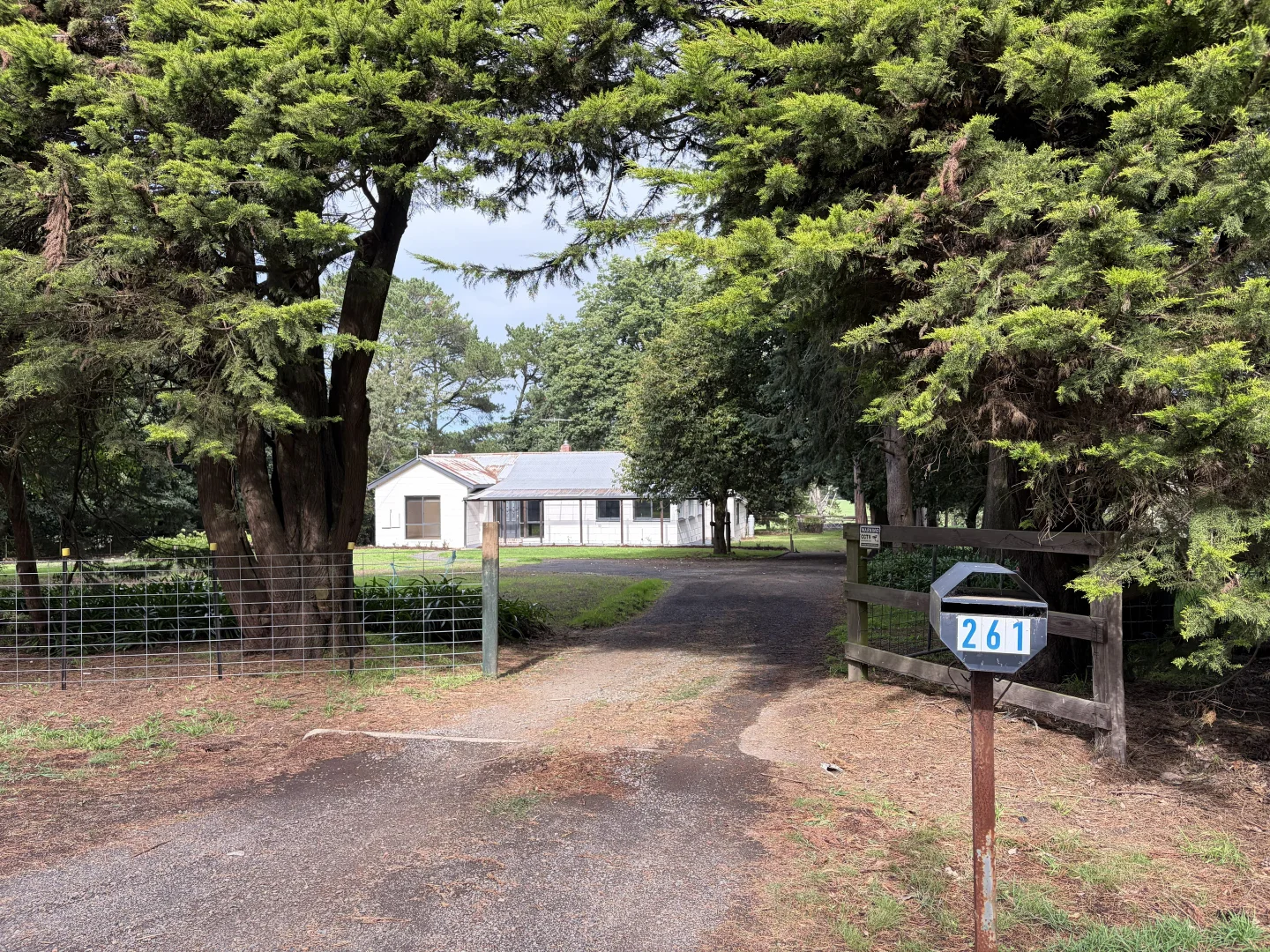 Additional image 19 of 261 Knox Rd, Romsey VIC 3434