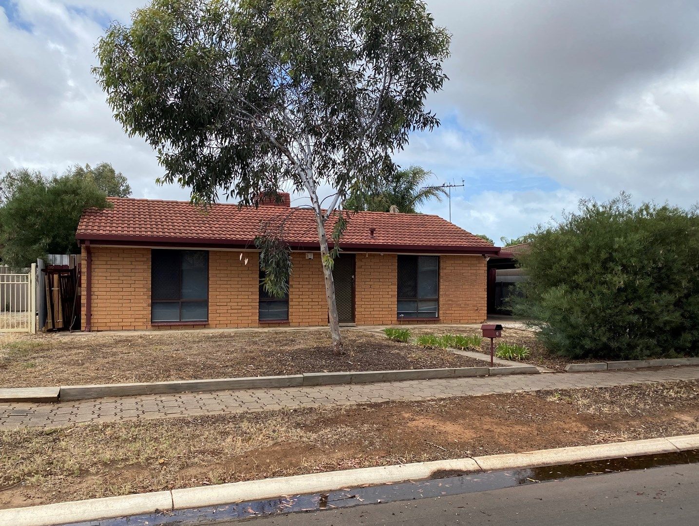 3 bedrooms House in 6 Turtur Drive PARALOWIE SA, 5108