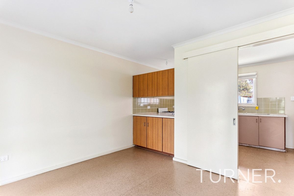 14 Malmo Court, Hackham West SA 5163, Image 2