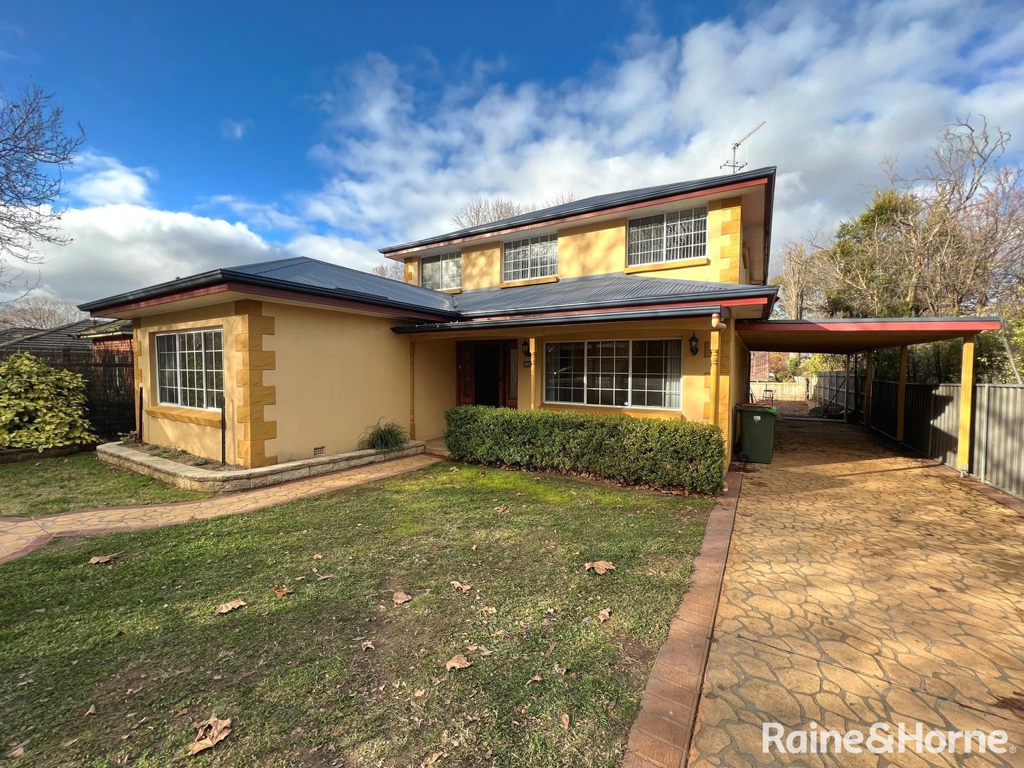 6 bedrooms House in 100 Hill Street ORANGE NSW, 2800