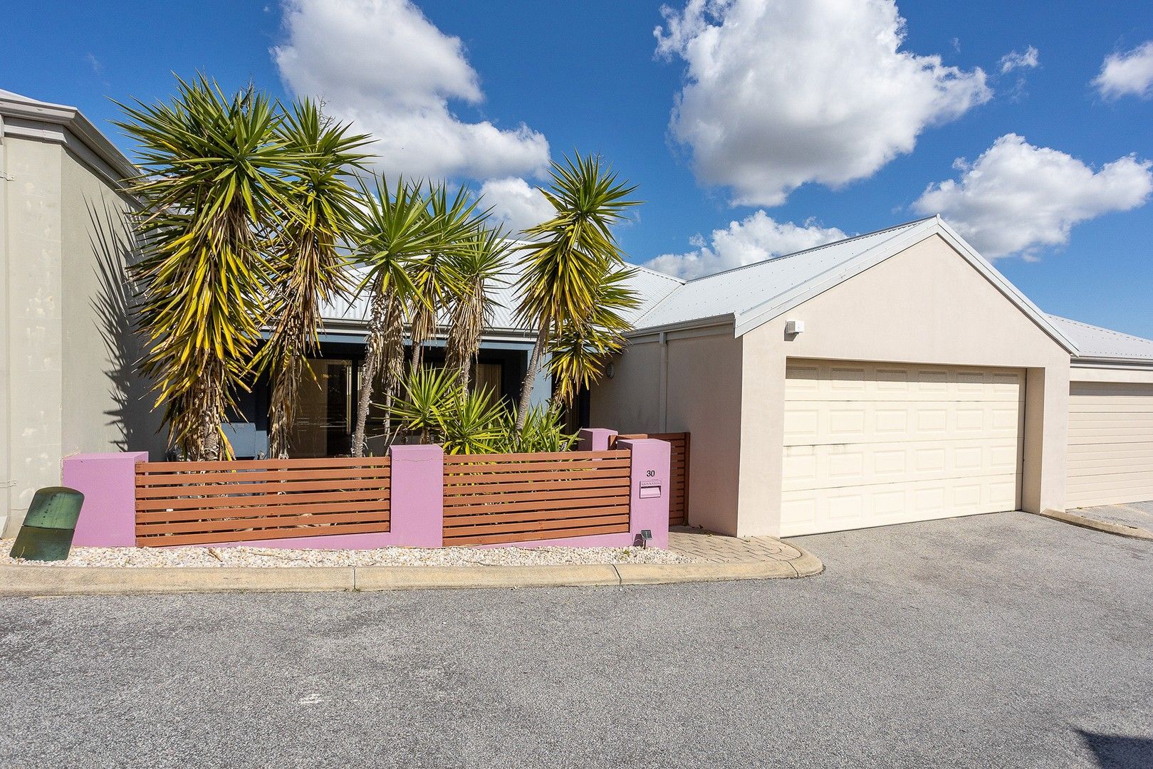 30/11 Serls Street, Armadale WA 6112, Image 0