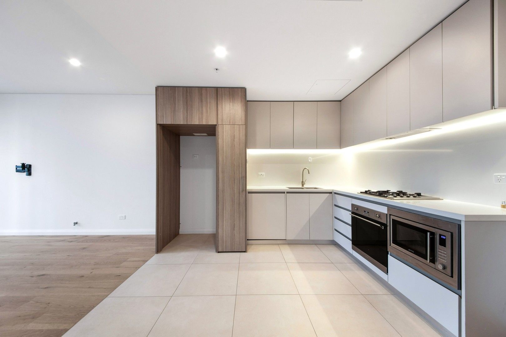 1 bedrooms Apartment / Unit / Flat in 407/19 Bay Street ROCKDALE NSW, 2216