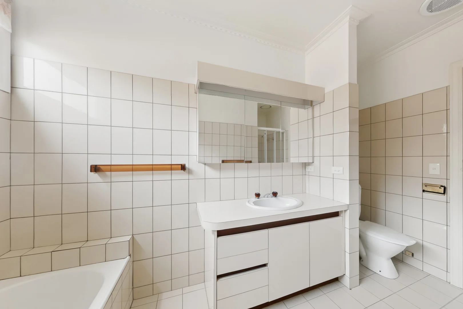 Additional image 7 of 2/5 Halley Avenue, Camberwell VIC 3124