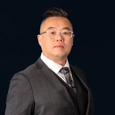 Alex Lee, Property manager