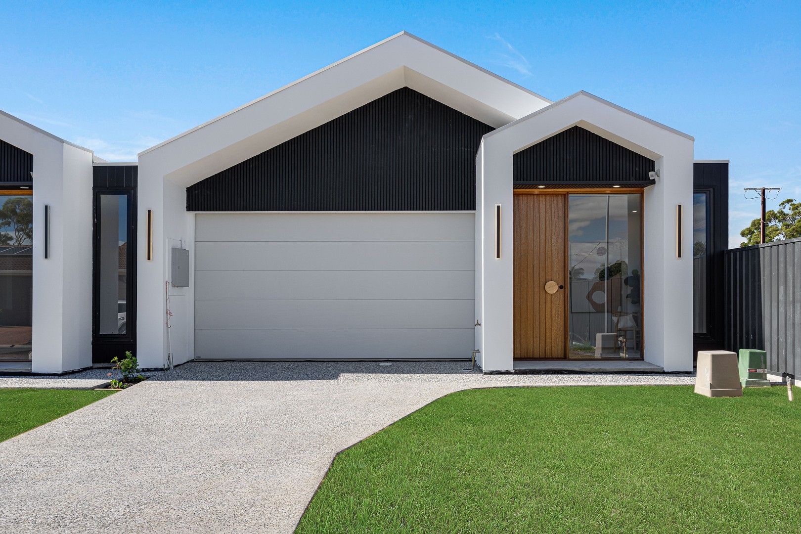 4 bedrooms House in 7 Dibiase Avenue GRANGE SA, 5022